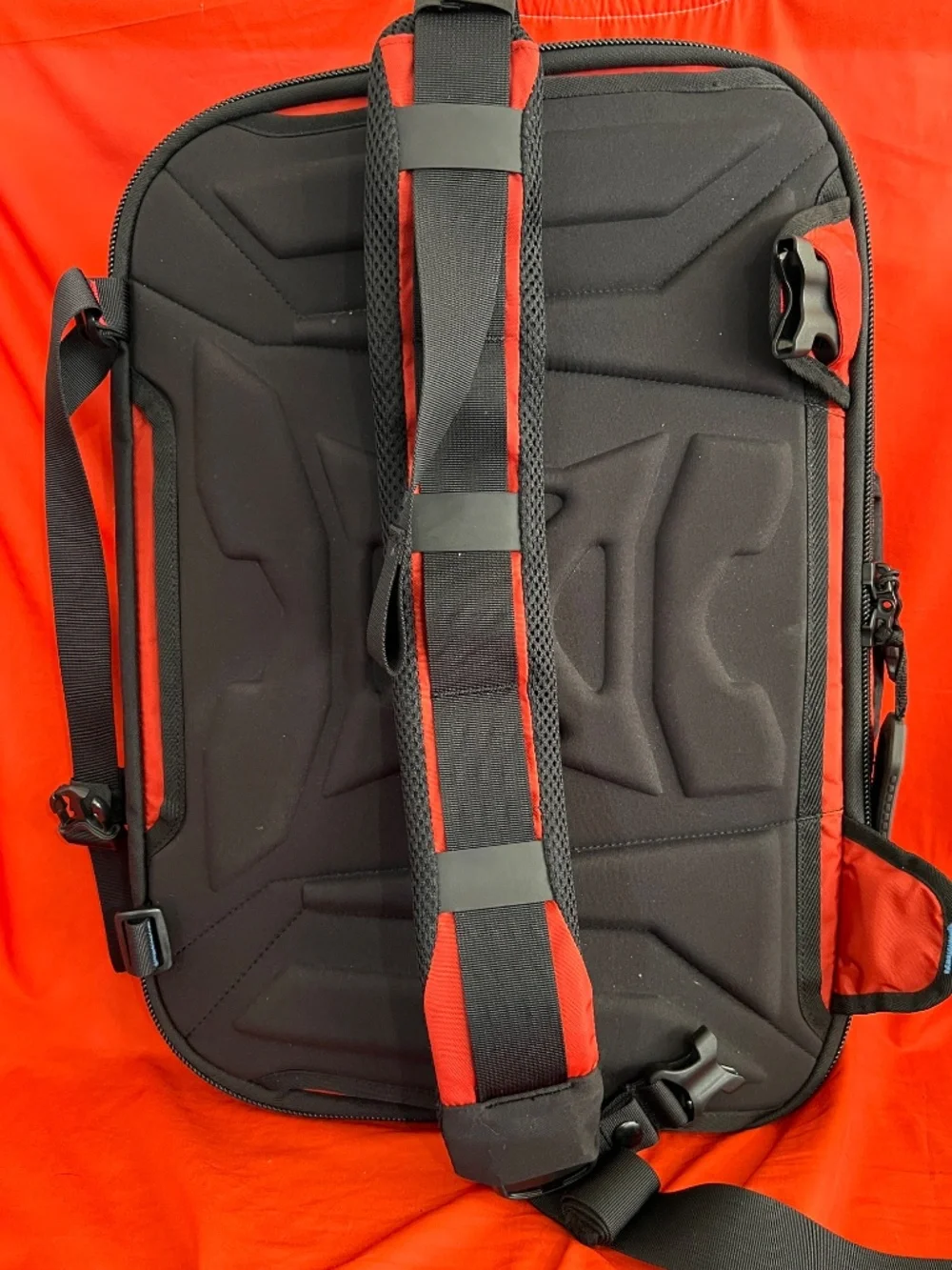 VERTX Keryx Conceal and Carry Messenger bag